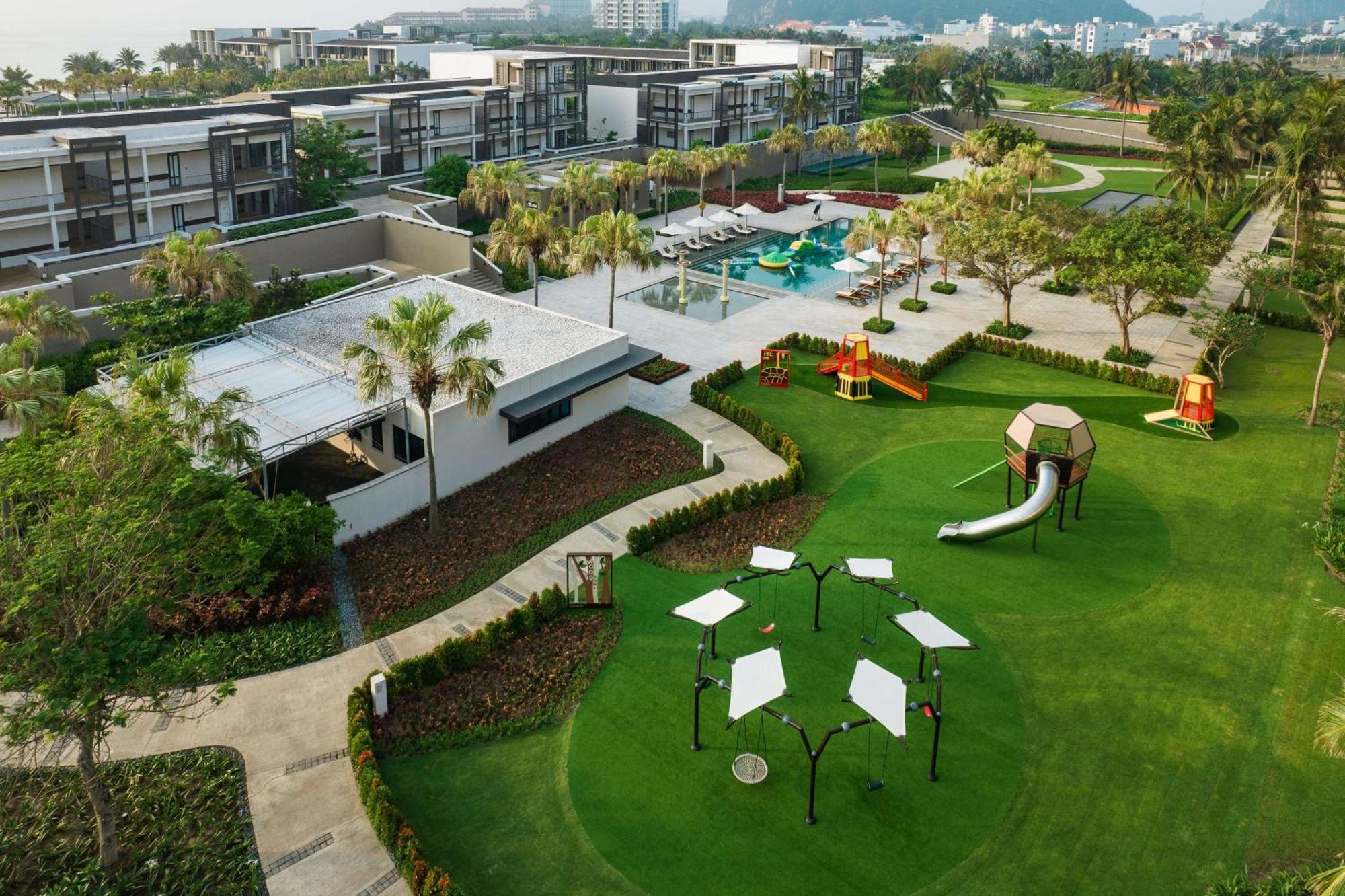 Hyatt Regency Danang Resort And Spa Bagian luar foto The clubhouse at the Vinpearl Golf Club